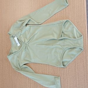 ARQ Paloma Leo Pistachio Green One Piece L